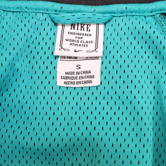 EUC Nike Kids Purple and Black Jacket - Picture 4 of 6